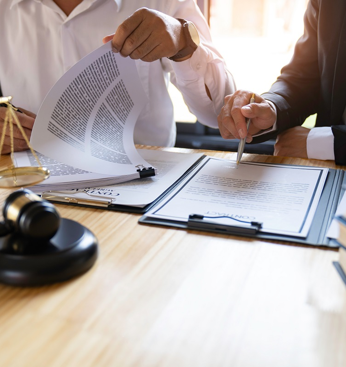 shutterstock 2206300975 1